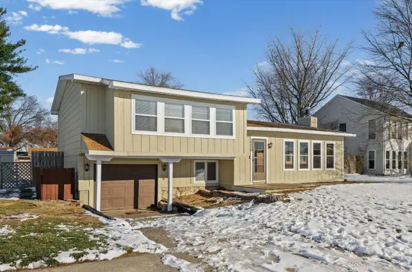 2230 Jeffery Drive, St. Joseph, IL 61873