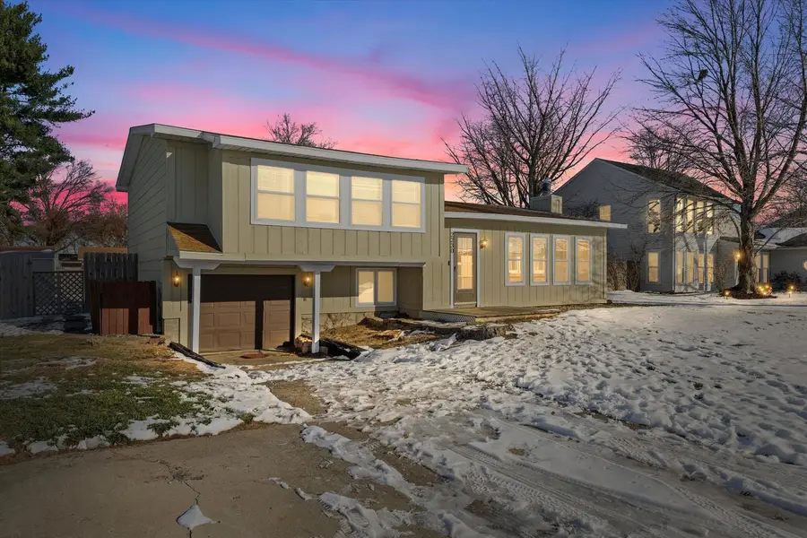 2230 Jeffery Drive, Saint Joseph, IL 61873 - Image #2