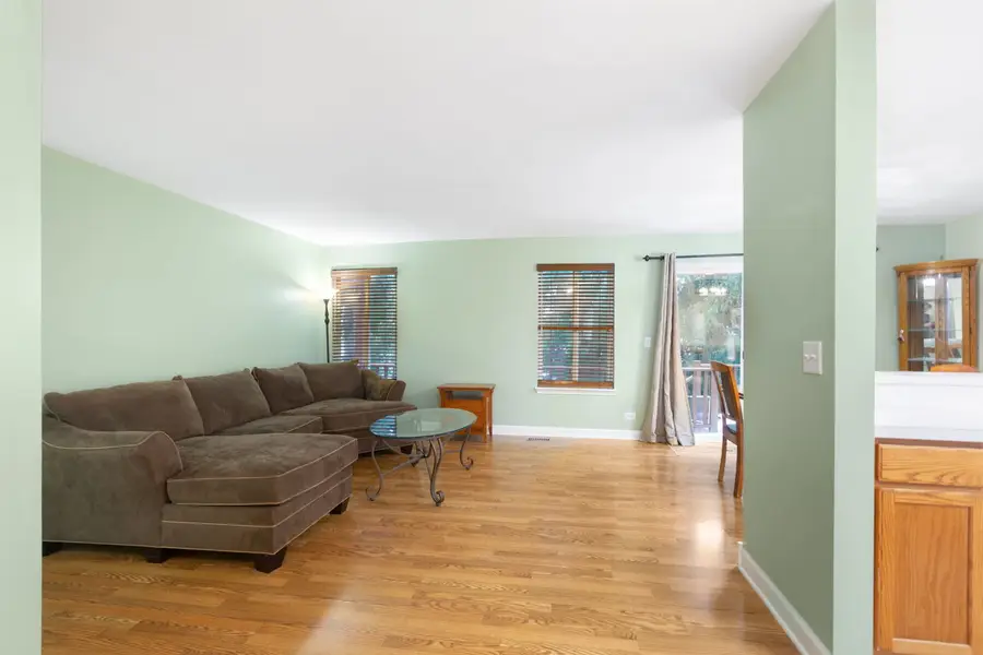 2043 Orchard Lane, Carpentersville, IL 60110 - Image #3