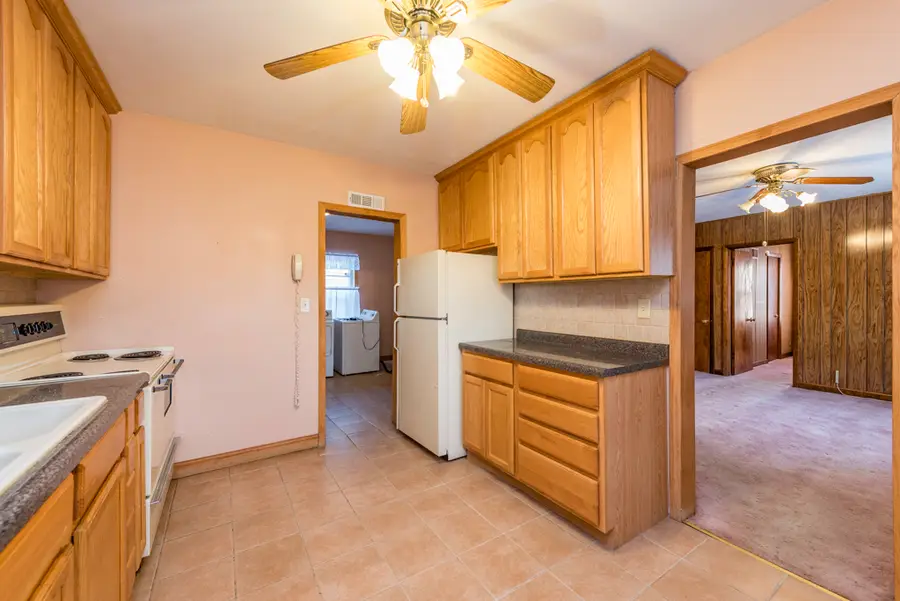 2101 Eshcol Avenue, Zion, IL 60099 - Image #3