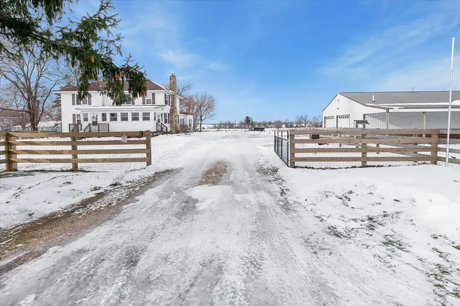 21626 Oak Grove Road, Harvard, IL 60033 - Image #2