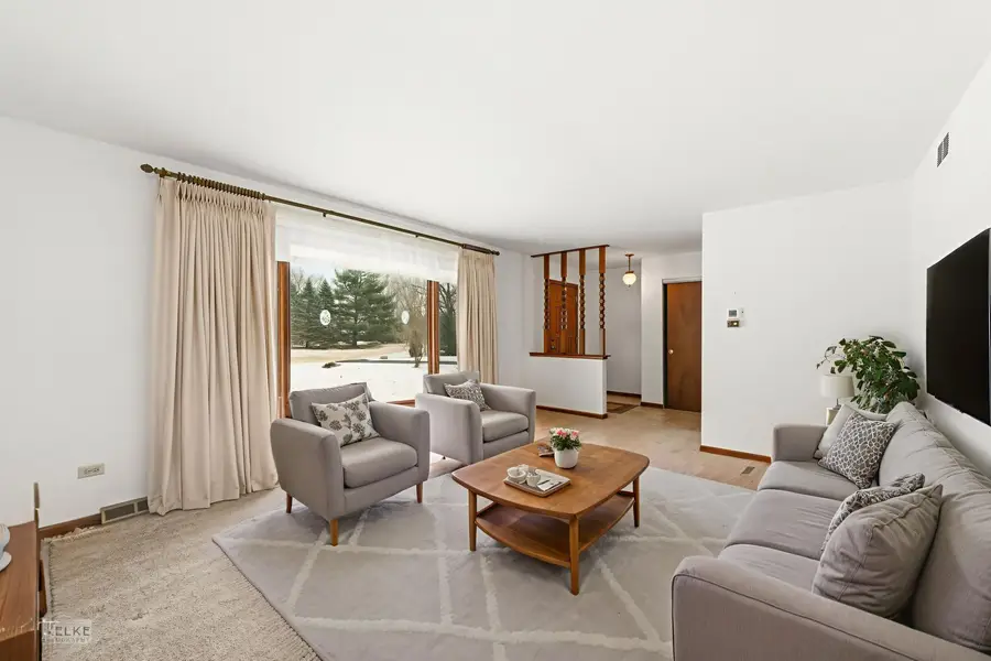 15 Navajo Court, Oswego, IL 60543 - Image #3