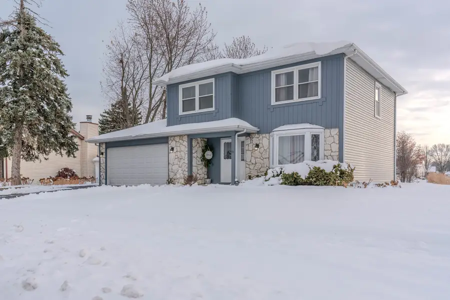 601 Bluff Street, Carol Stream, IL 60188 - Image #2