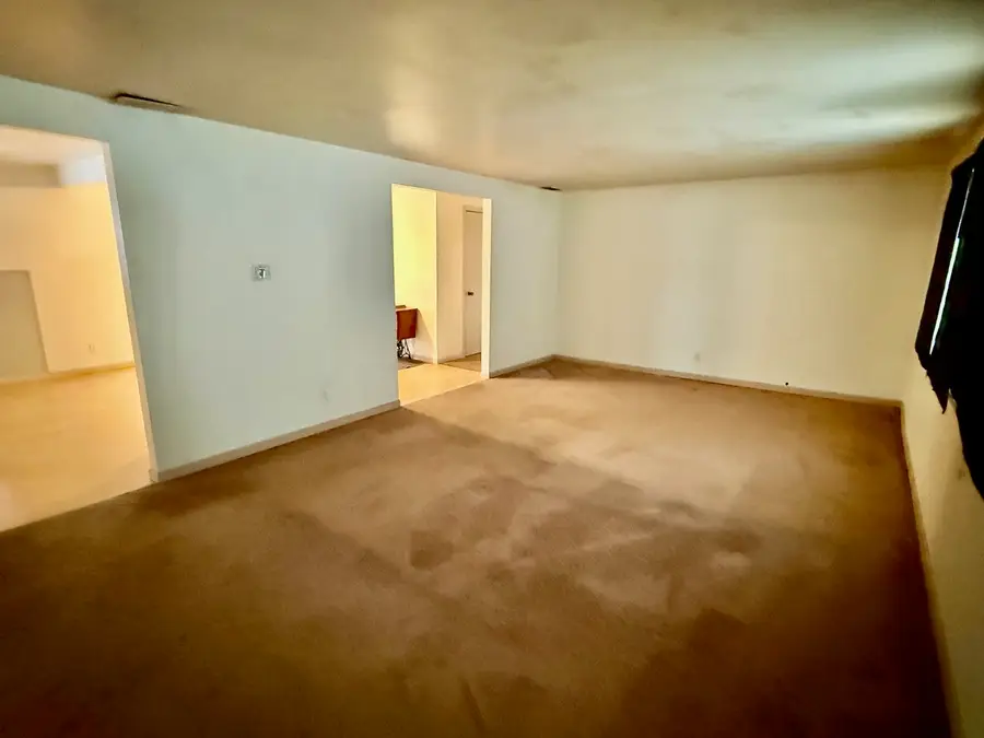 740 N Elmwood Drive, Aurora, IL 60506 - Image #3