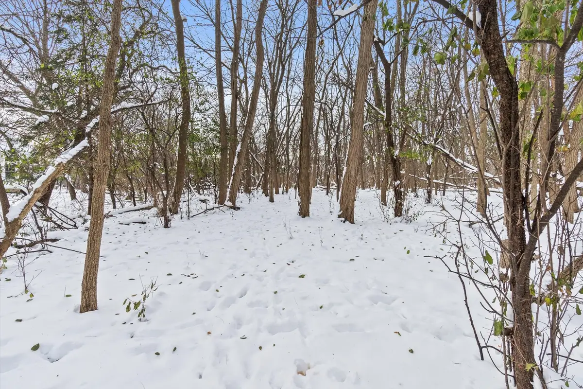 2058 Suffork Road, Northfield, IL 60093 - Image #1