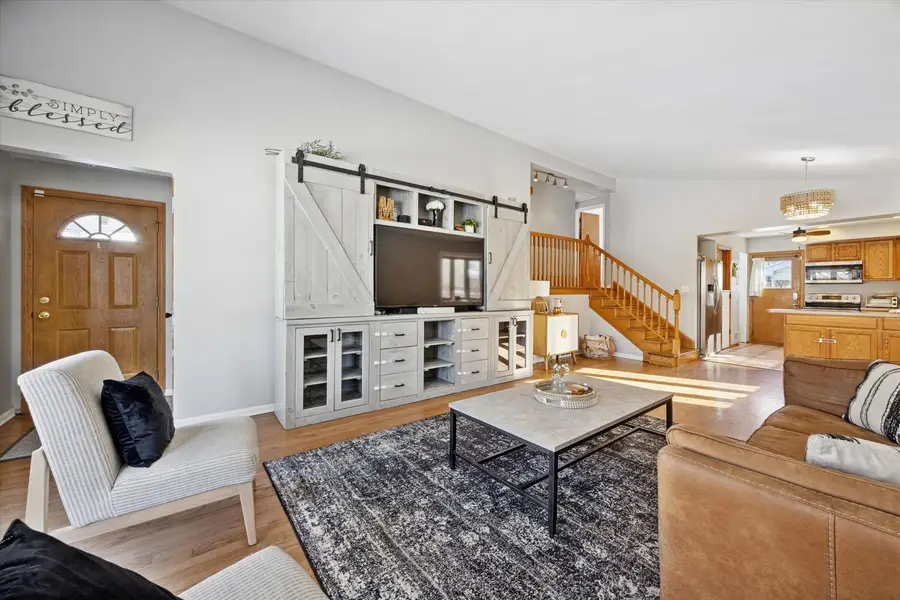 5123 Wolfe Drive, Oak Lawn, IL 60453 - Image #3