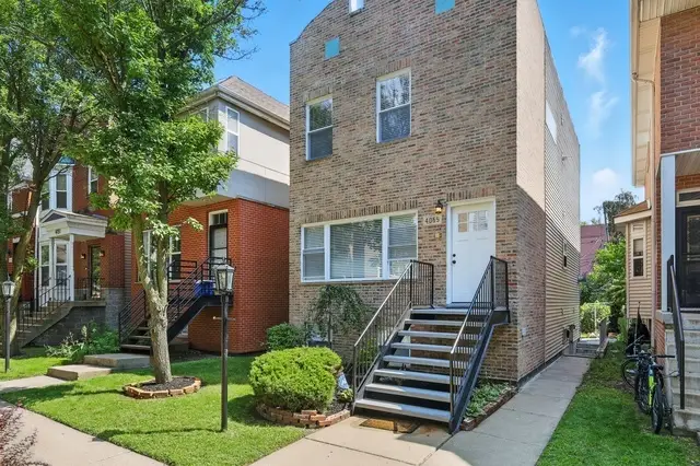 4055 S Ellis Avenue, Chicago, IL 60653 - Image #1