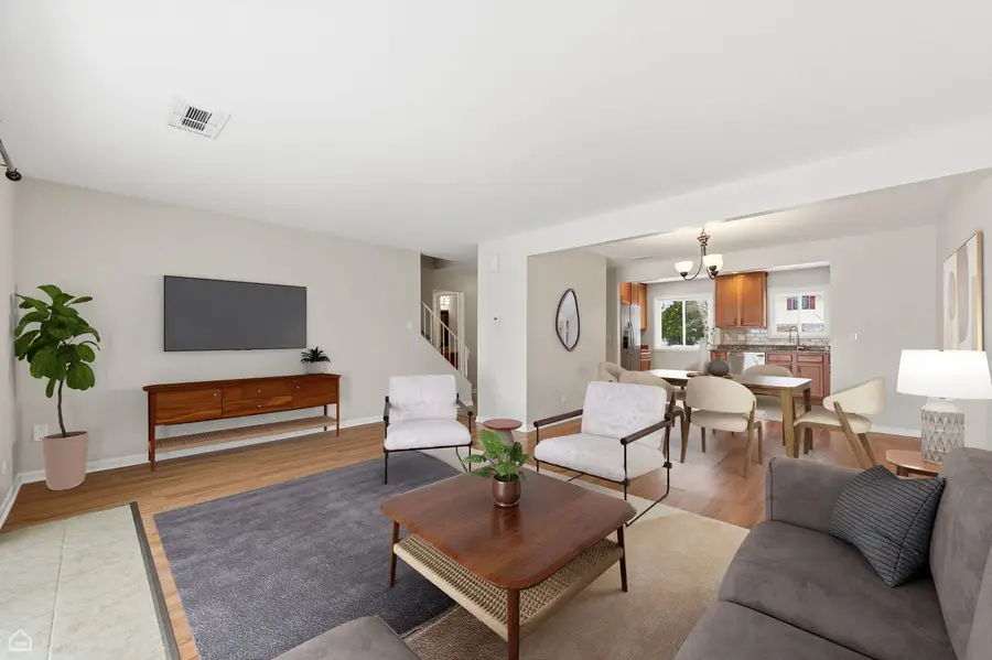 1081 Pinehurst Lane, Schaumburg, IL 60193 - Image #2