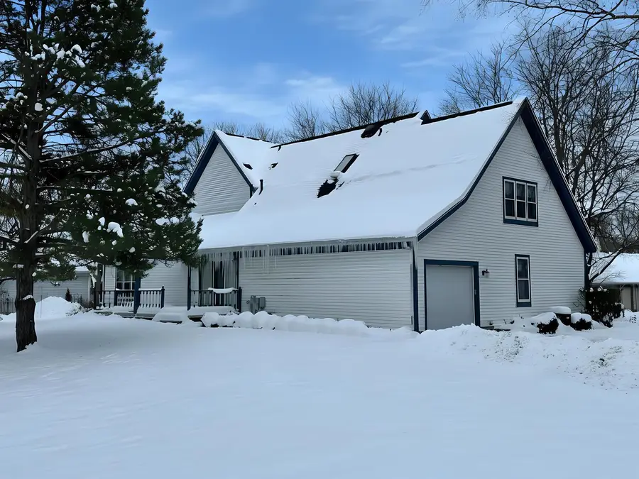 872 Victoria Drive, Woodstock, IL 60098 - Image #2