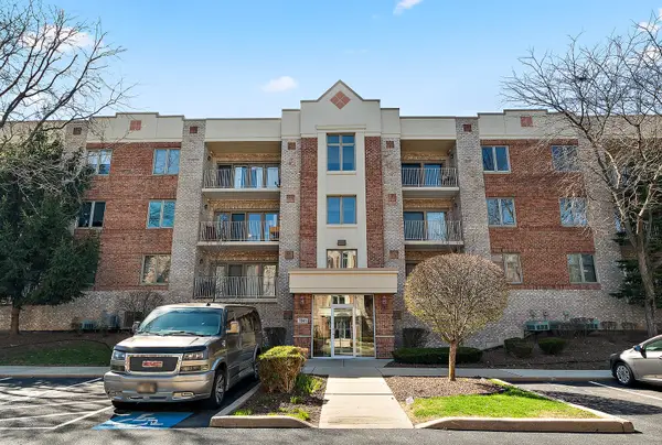 7841 W 157th Street #208, Orland Park, IL 60462