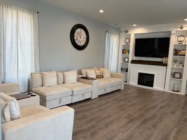 10030 Moody Avenue, Oak Lawn, IL 60453 - Image #3