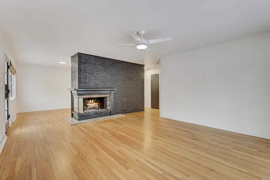 1343 Oxford Road, Deerfield, IL 60015 - #2