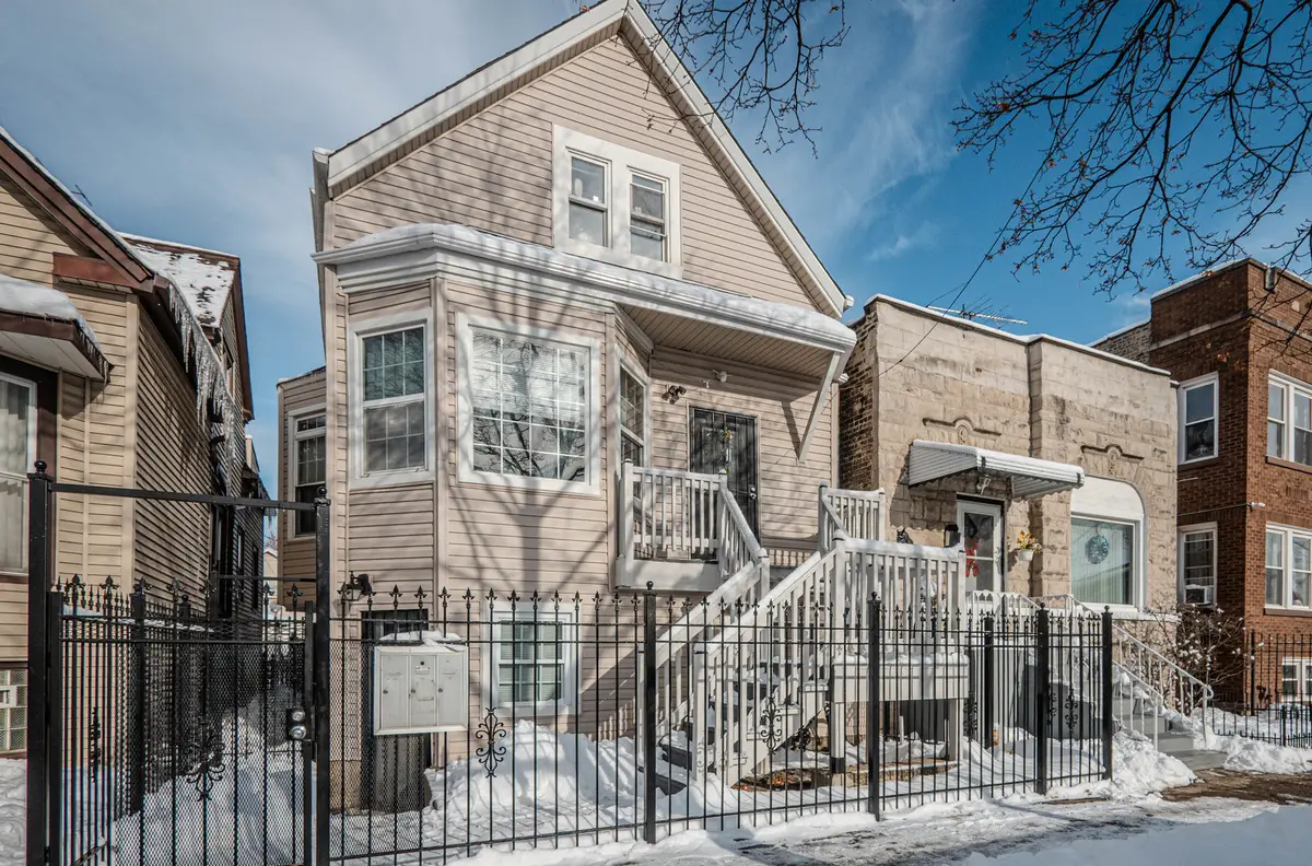 4910 W Walton Street, Chicago, IL 60651 - Image #1