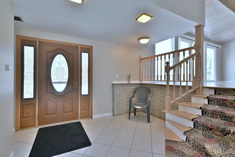 521 Michael Manor, Glenview, IL 60025 - Image #3