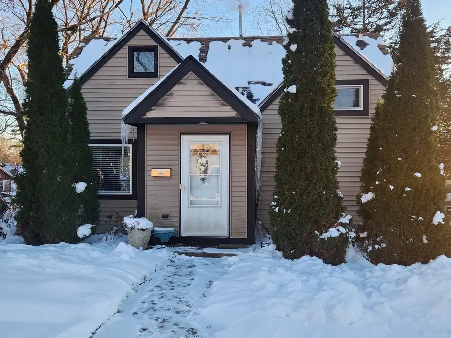 328 Clifton Drive, Round Lake Park, IL 60073 - Image #2