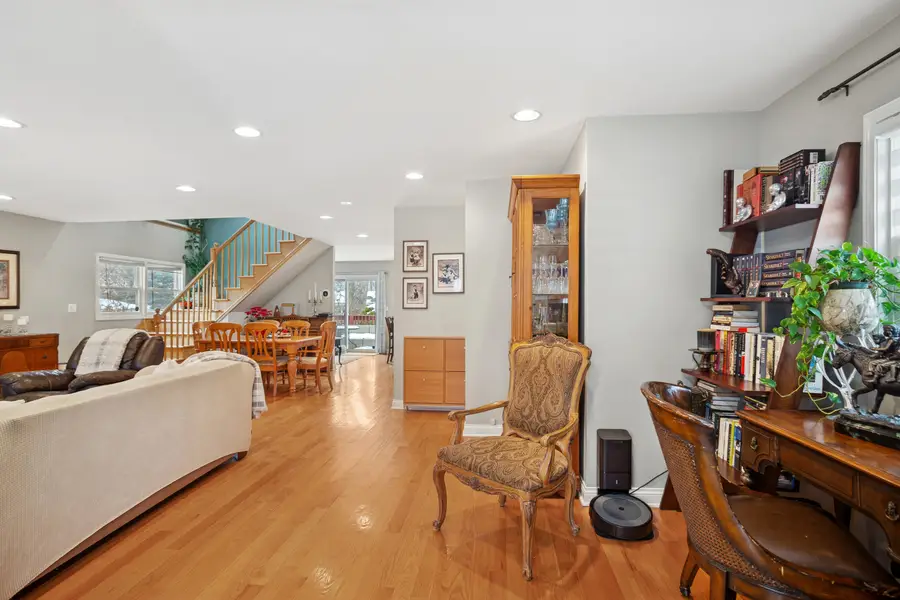 420 Radcliffe Avenue, Des Plaines, IL 60016 - Image #2