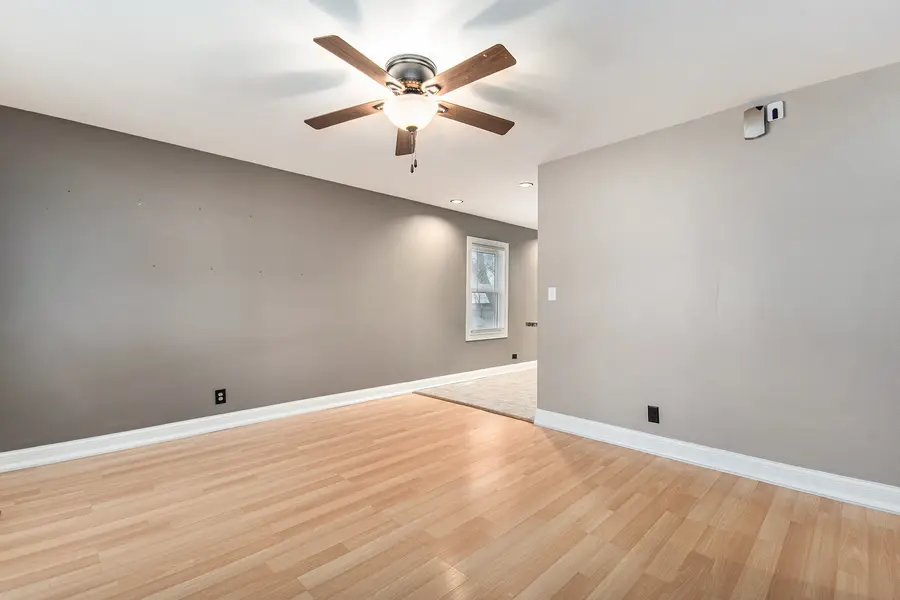 107 Hickory Avenue, Streamwood, IL 60107 - Image #3