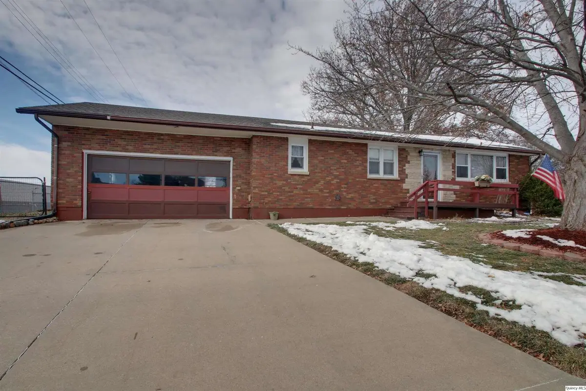 523 Temple Street, Quincy, IL 62305 - Image #1