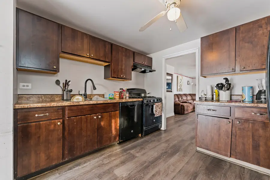 1262 Navajo Drive, Carpentersville, IL 60110 - Image #2