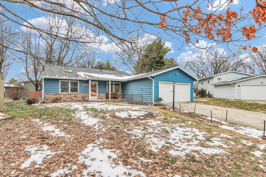 1908 Barberry Circle, Champaign, IL 61821 - Image #2