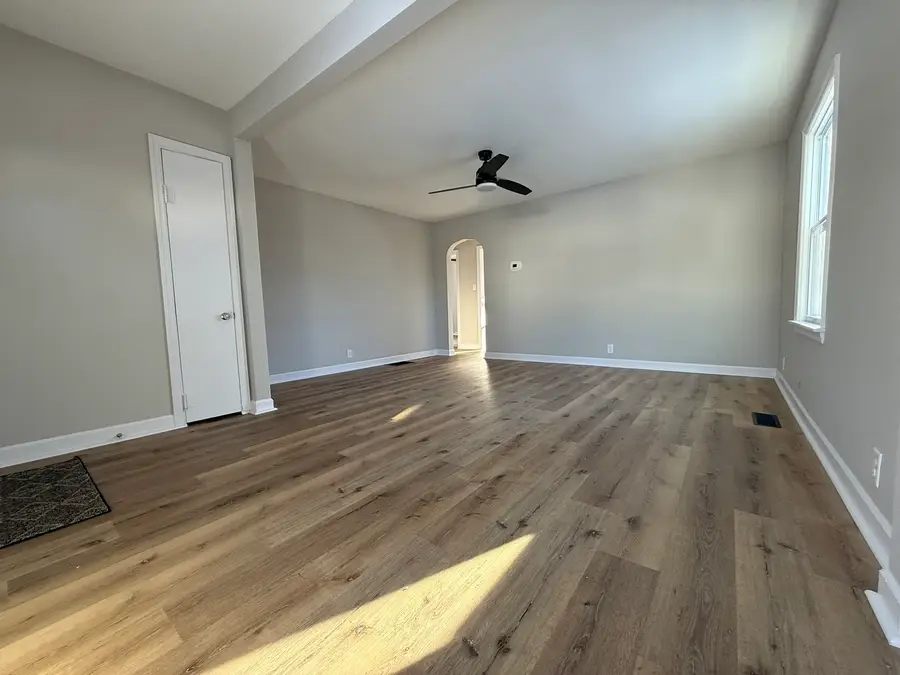 418 E Chestnut Street, Paxton, IL 60957 - Image #2