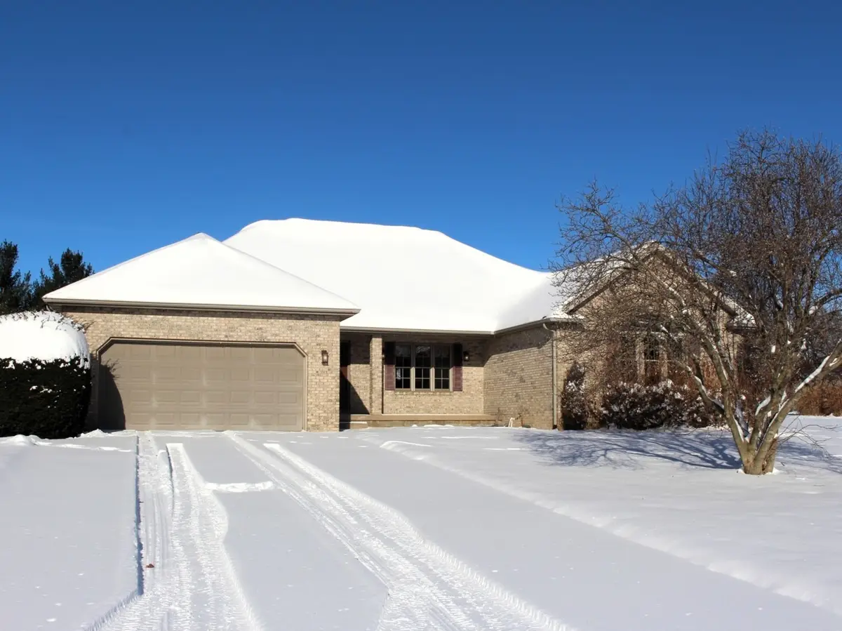 7629 White Oak Road, Clinton, IL 61727 - Image #1