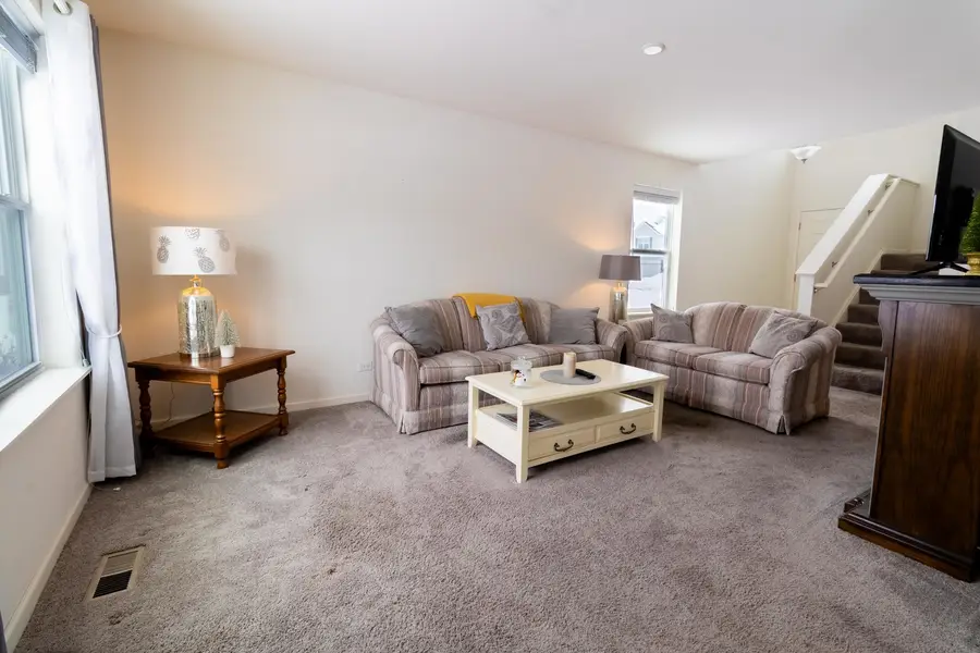 270 Wildmeadow Lane, Woodstock, IL 60098 - Image #2