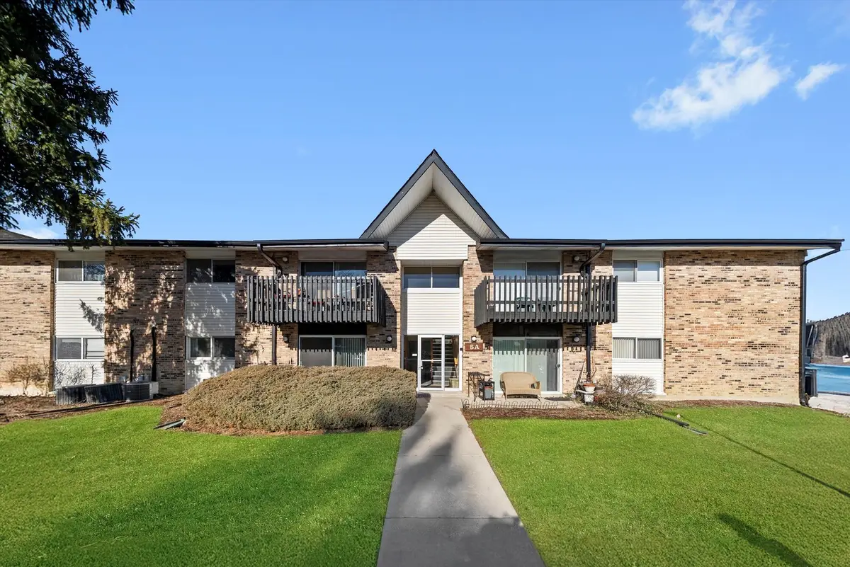 5A Kingery Quarter #5-104, Willowbrook, IL 60527 - Image #1