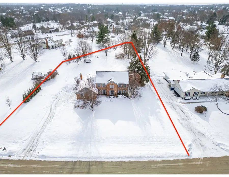 38W725 Cloverfield Drive, Saint Charles, IL 60175 - Image #2