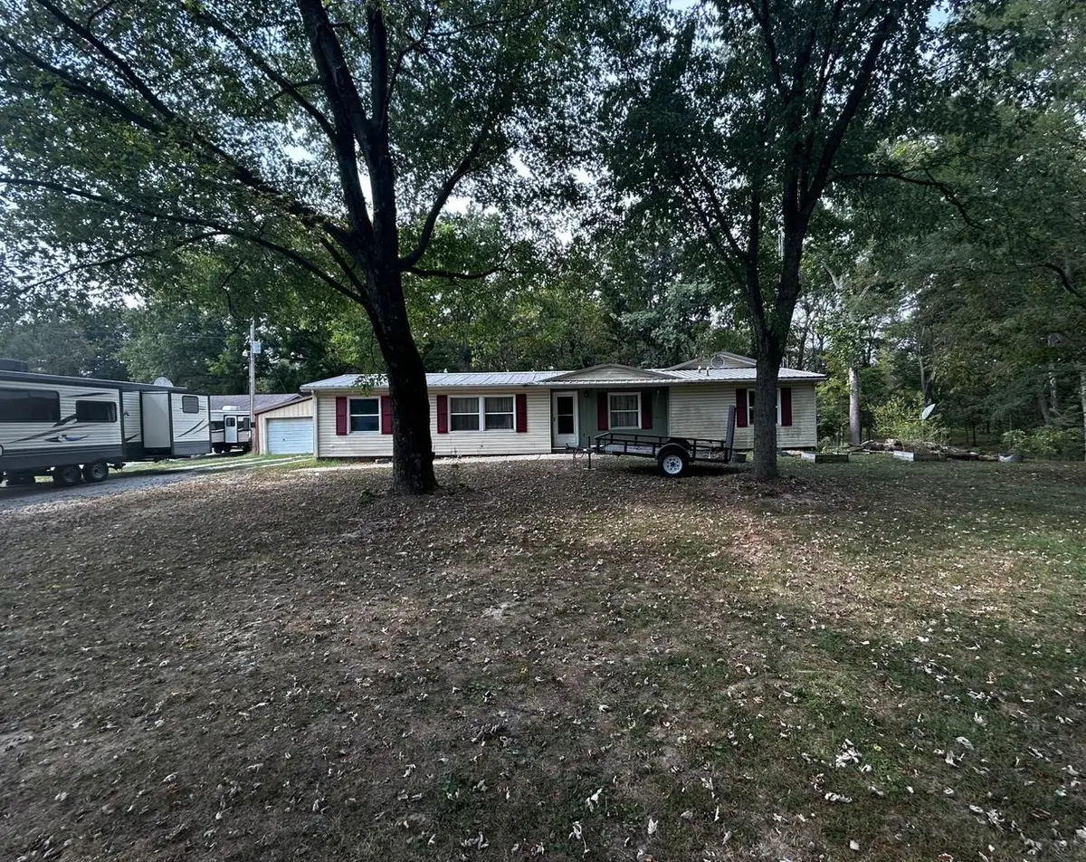 3073 Hotze Road, Salem, IL 62881 - Image #1