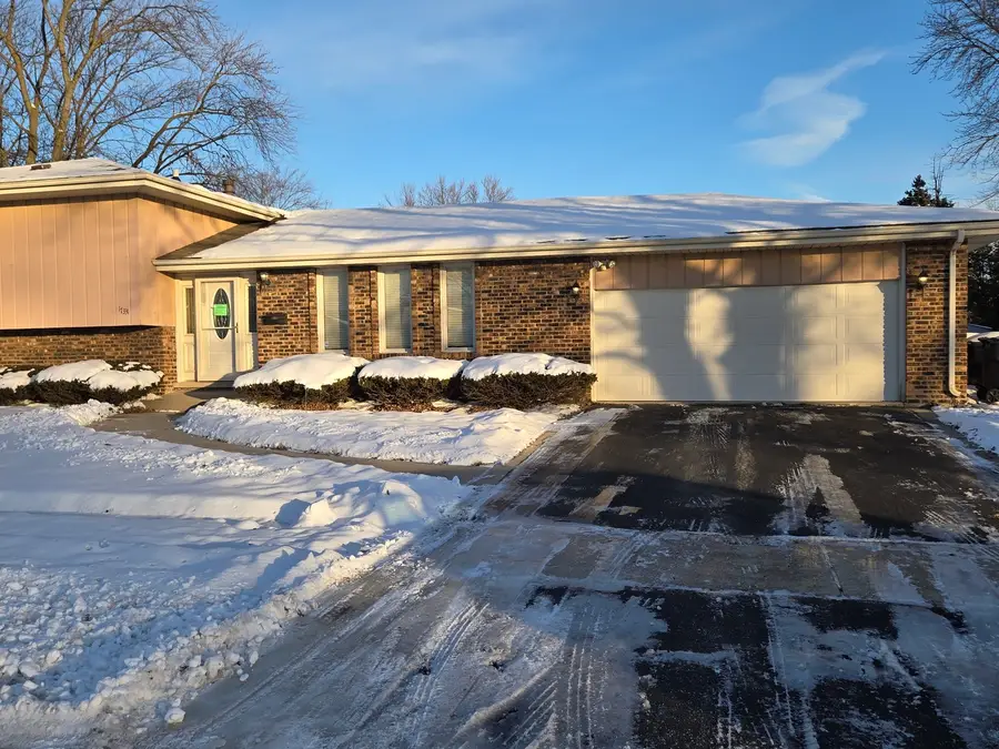 17331 Wausau Court, South Holland, IL 60473 - Image #3