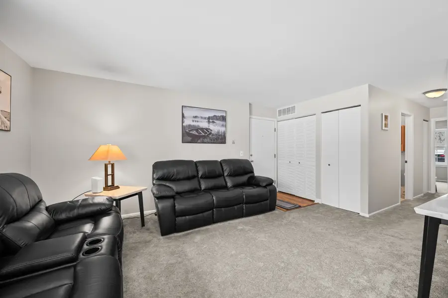 652 Mallard Court #1, Bartlett, IL 60103 - Image #3