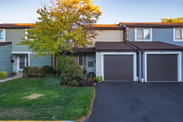 671 Cedarwood Court, Wheeling, IL 60090