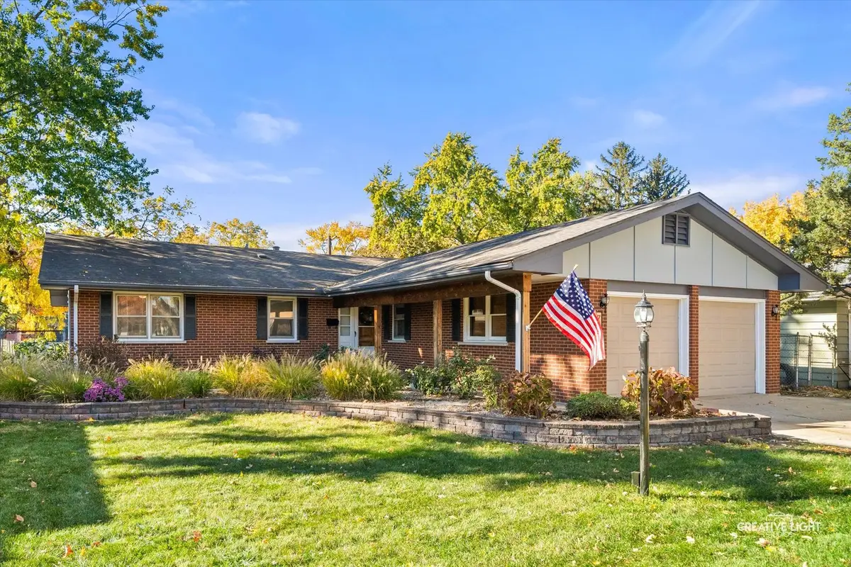 742 N Glenwood Place, Aurora, IL 60506 - Image #1