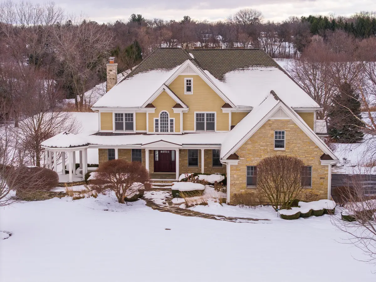 2810 Oak Ridge Road, Crystal Lake, IL 60012 - Image #1