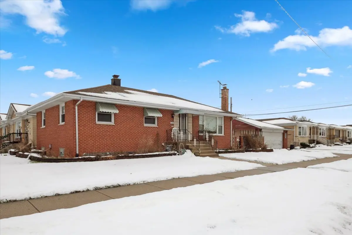 4647 N Newland Avenue, Harwood Heights, IL 60706 - #1