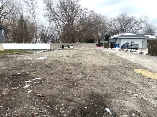 Address Withheld By Seller, Crestwood, IL 60418