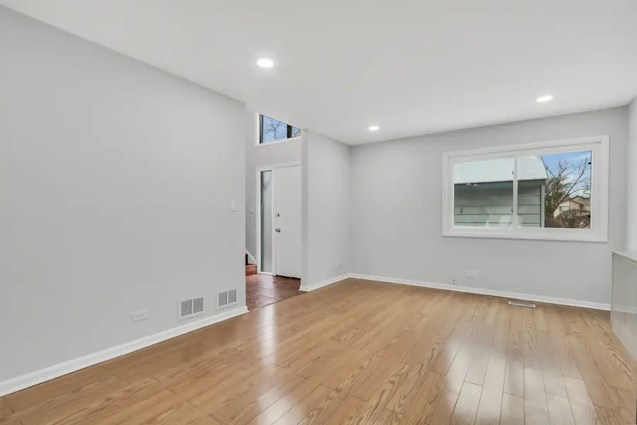 111 Windsor Drive, Vernon Hills, IL 60061 - #3