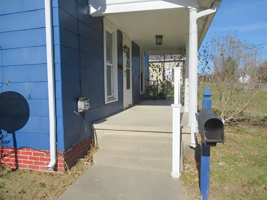 504 S Seminary Street, Georgetown, IL 61846 - Image #3