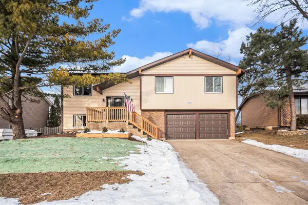 5449 Arlington Drive, Hanover Park, IL 60133