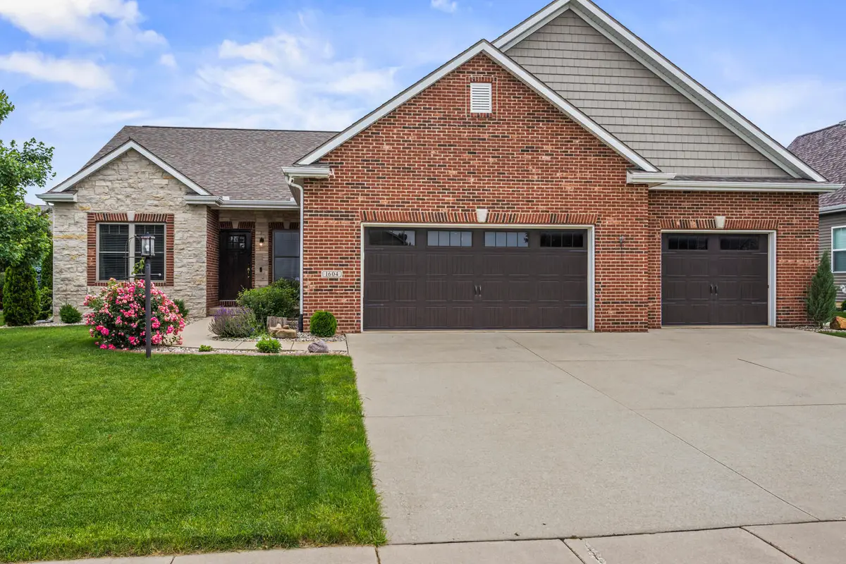1604 Kassen Avenue, Mahomet, IL 61853 - Image #1