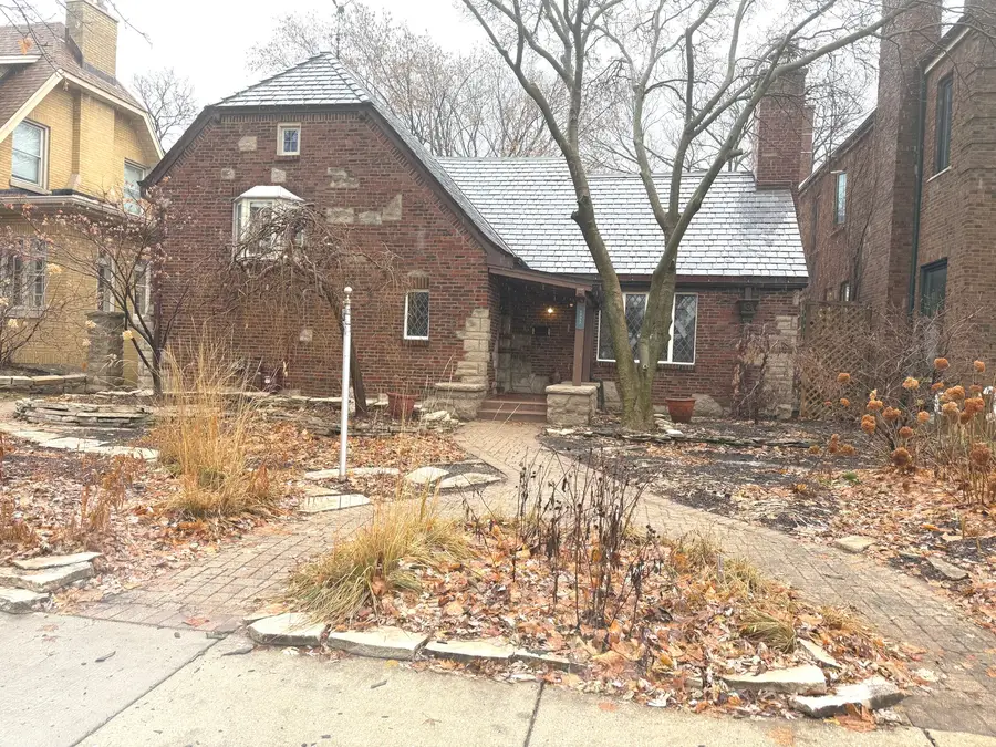 10351 S Leavitt Street, Chicago, IL 60643 - #2