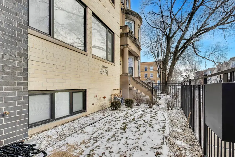 4351 S Vincennes Avenue #2, Chicago, IL 60653 - Image #2