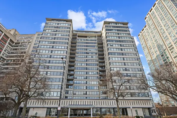 3430 N Lake Shore Drive #15L, Chicago, IL 60657