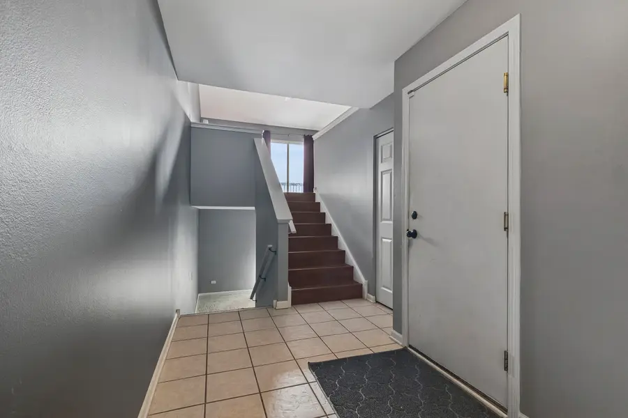 1703 Fieldstone Drive S #1703, Shorewood, IL 60404 - Image #2