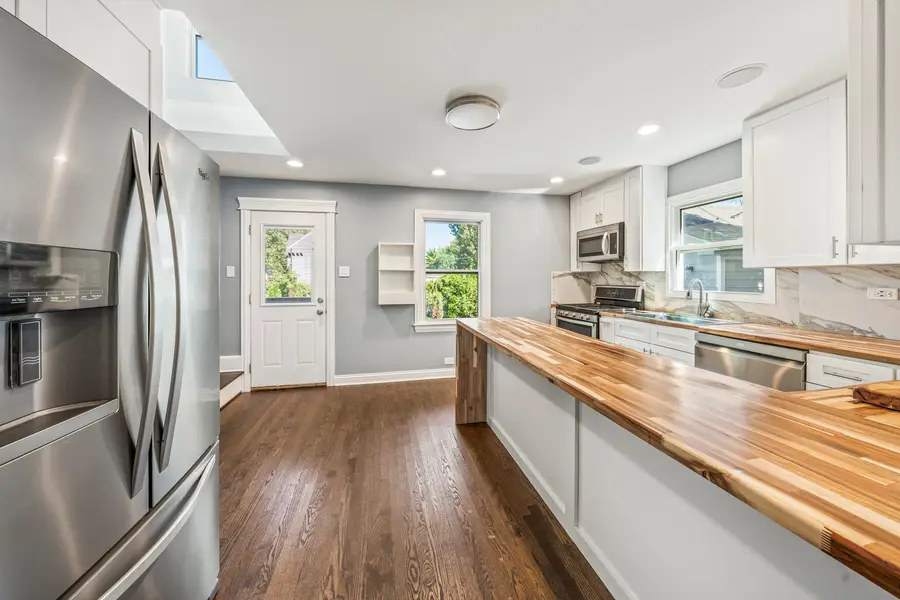 9725 Normandy Avenue, Oak Lawn, IL 60453 - Image #3