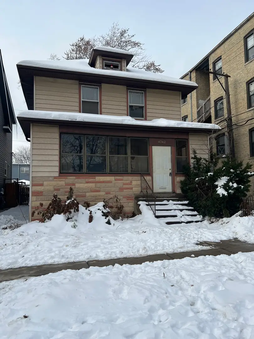 4742 N Sacramento Avenue, Chicago, IL 60625 - Image #1