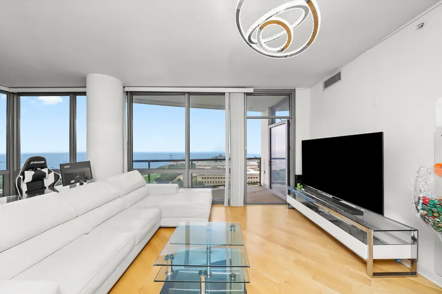 1235 S Prairie Avenue #2101, Chicago, IL 60605 - Image #3