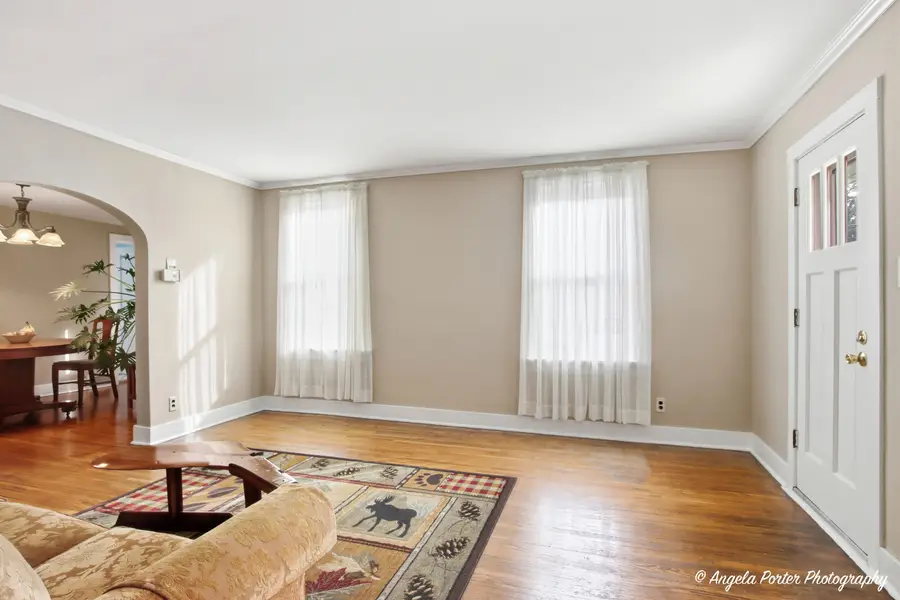 331 Chestnut Street, Woodstock, IL 60098 - Image #2