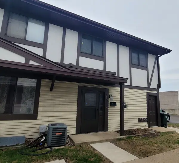 6084 Fremont Drive #6084, Hanover Park, IL 60133